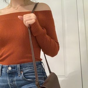 ⭐️SUPER CUTE OFF THE SHOULDER LONG SLEEVE